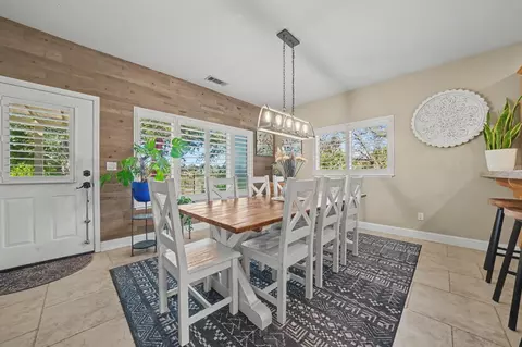 Dining - 32 Turnstone Ct, Wallace, CA 95254 photo 1 of 4