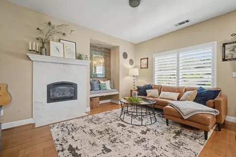 Living - 32 Turnstone Ct, Wallace, CA 95254 photo 1 of 1