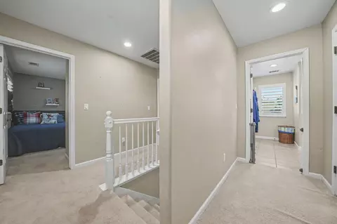 Entry Way - 32 Turnstone Ct, Wallace, CA 95254 photo 6 of 6