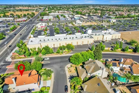 View/Area - 2033 Northcrest Ct, Modesto, CA 95355 photo 4 of 5