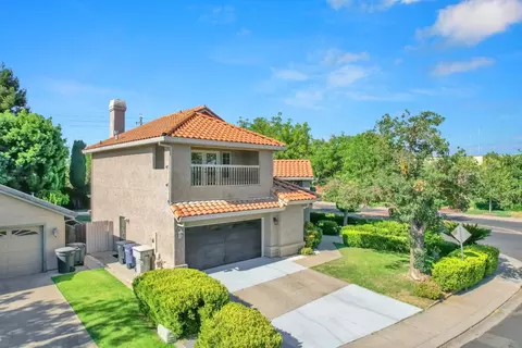 Exterior - 2033 Northcrest Ct, Modesto, CA 95355 photo 12 of 13