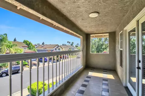Exterior - 2033 Northcrest Ct, Modesto, CA 95355 photo 5 of 13