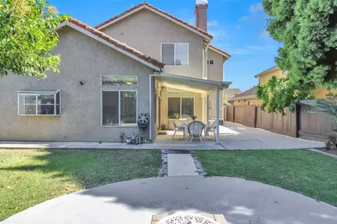 Exterior - 2033 Northcrest Ct, Modesto, CA 95355 photo 7 of 13