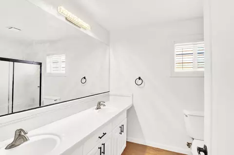 Bath - 2033 Northcrest Ct, Modesto, CA 95355 photo 6 of 6