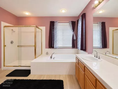 Bath - 4483 Lindsey Ln, Tracy, CA 95377 photo 6 of 6
