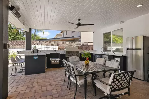 Kitchen - 4483 Lindsey Ln, Tracy, CA 95377 photo 7 of 13