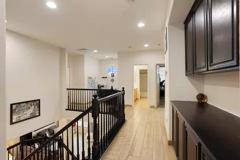 Entry Way - 4483 Lindsey Ln, Tracy, CA 95377 photo 5 of 9