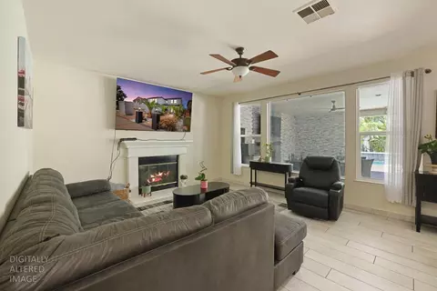 Living - 4483 Lindsey Ln, Tracy, CA 95377 photo 4 of 4