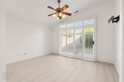 Living - 1080 Zumstein Dr, Ripon, CA 95366 photo 1 of 2