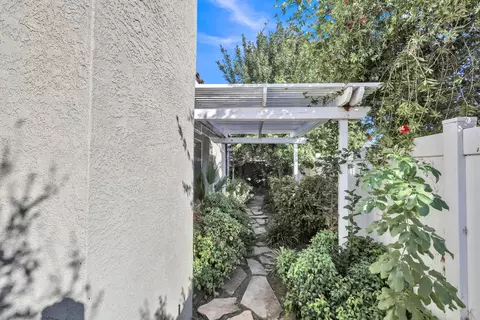 Exterior - 1080 Zumstein Dr, Ripon, CA 95366 photo 4 of 4