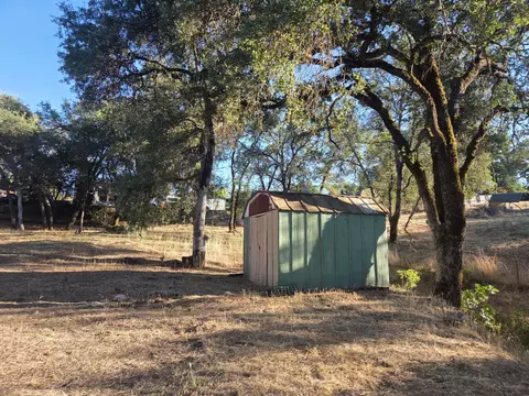 Exterior - 225 Pine St, San Andreas, CA 95249 photo 3 of 4