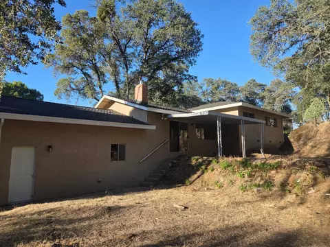 Exterior - 225 Pine St, San Andreas, CA 95249 photo 2 of 4