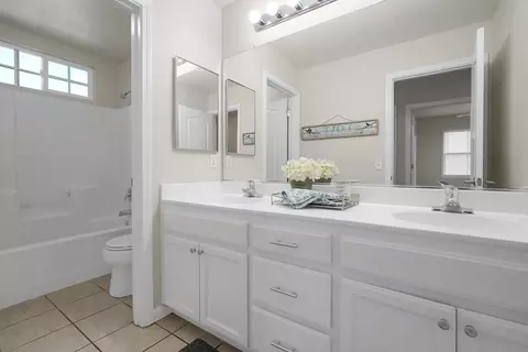 Bath - 3904 Tropaz Ln, Tracy, CA 95377 photo 1 of 4