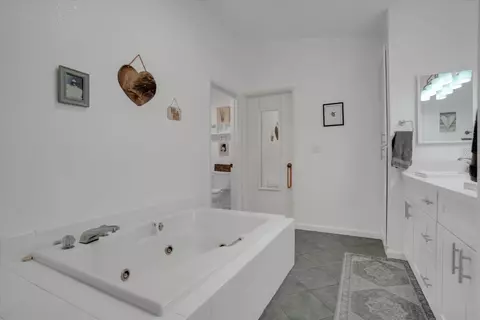 2413 Manor Oak Dr, Modesto, CA 95355 photo 26
