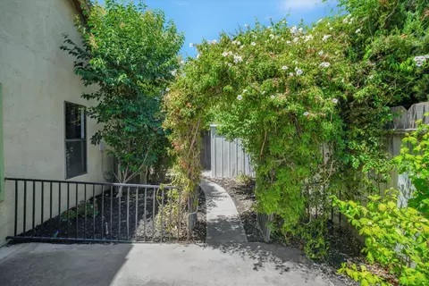 2413 Manor Oak Dr, Modesto, CA 95355 photo 30