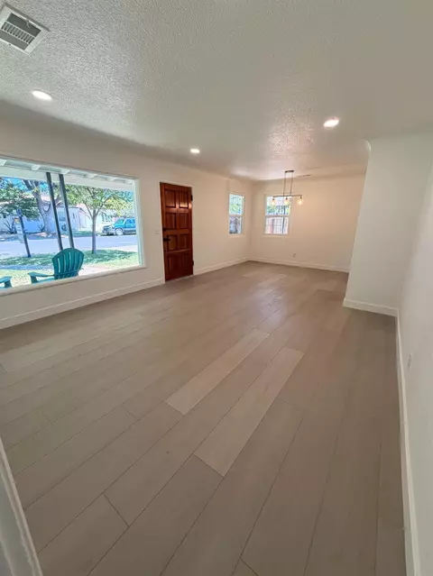 1241 Marilyn St, Modesto, CA 95350 photo 7
