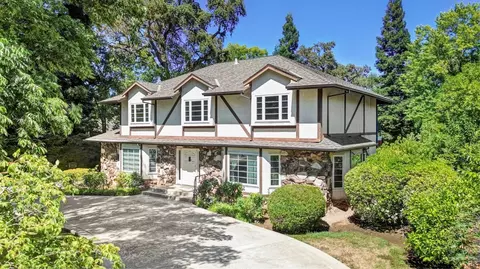 405 Crocker Rd, Sacramento, CA 95864