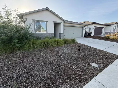 6517 Arena Way, Riverbank, CA 95367