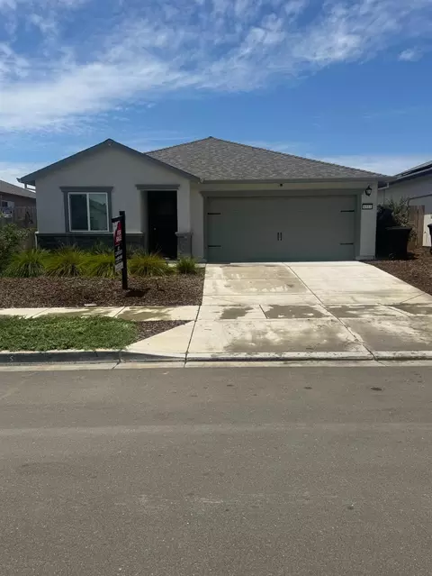 6517 Arena Way, Riverbank, CA 95367