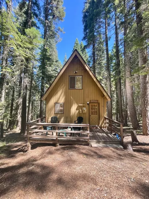 1494 Snowflower Cir, Strawberry Valley, CA 95981