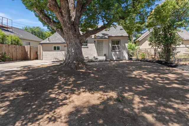 3952 28th St, Sacramento, CA 95820