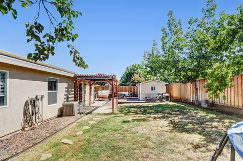 Exterior - 4561 Excelsior Rd, Mather, CA 95655 photo 9 of 11
