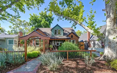2509 10th Ave, Sacramento, CA 95818