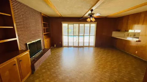 Living - 712 Leytonstone Ave, Modesto, CA 95355 photo 5 of 8