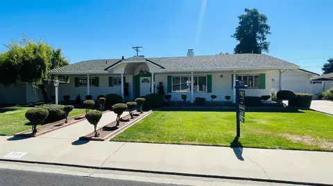 Exterior - 712 Leytonstone Ave, Modesto, CA 95355 photo 2 of 6