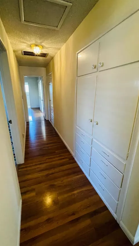 Entry Way - 712 Leytonstone Ave, Modesto, CA 95355 photo 2 of 2