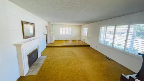Living - 712 Leytonstone Ave, Modesto, CA 95355 photo 1 of 8