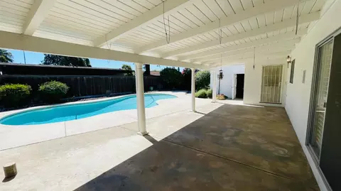 Exterior - 712 Leytonstone Ave, Modesto, CA 95355 photo 6 of 6