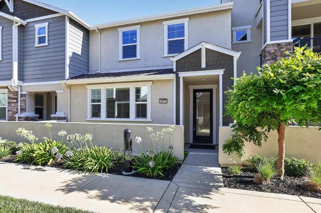 3075 Blue Cove Walk, Sacramento, CA 95833