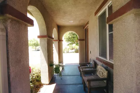 689 S Stage Coach Dr, Lathrop, CA 95330 photo 8