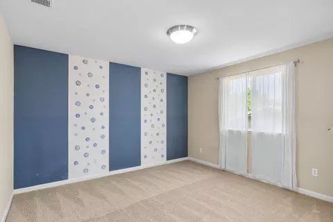 Bedroom - 15939 Crescent Park Cir, Lathrop, CA 95330 photo 8 of 11