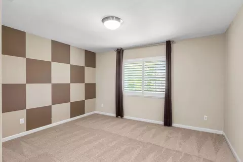 Bedroom - 15939 Crescent Park Cir, Lathrop, CA 95330 photo 10 of 11