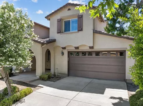Exterior - 15939 Crescent Park Cir, Lathrop, CA 95330 photo 2 of 8
