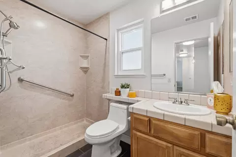 Bath - 301 Goldrun Dr, Modesto, CA 95354 photo 1 of 2