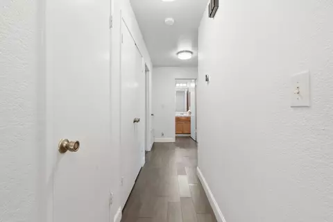 Entry Way - 301 Goldrun Dr, Modesto, CA 95354 photo 3 of 3
