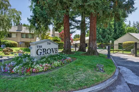 750 Lincoln Rd #31, Yuba City, CA 95991