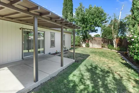 Exterior - 1213 Adel St, Modesto, CA 95350 photo 8 of 10