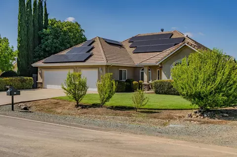 151 Saint Andrews Rd, Valley Springs, CA 95252
