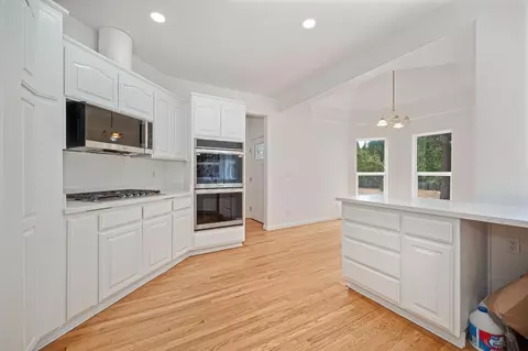 Kitchen - 33833 Jovan Dr, Alta, CA 95701 photo 3 of 4