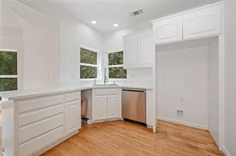 Kitchen - 33833 Jovan Dr, Alta, CA 95701 photo 2 of 4
