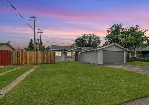 8894 Sharkey Ave, Elk Grove, CA 95624