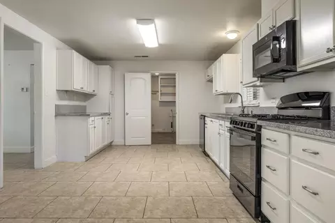 2109 Dee Ct, Modesto, CA 95350 photo 9
