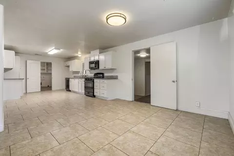 2109 Dee Ct, Modesto, CA 95350 photo 8