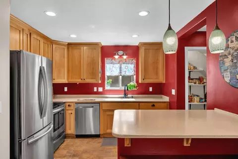 Kitchen - 981 Garden Loop, Placerville, CA 95667 photo 1 of 3