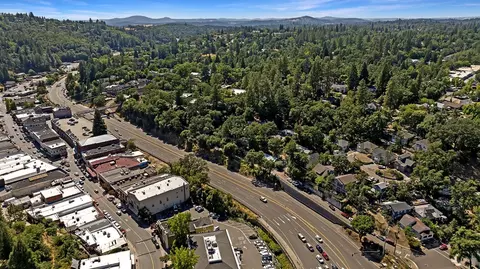 View/Area - 981 Garden Loop, Placerville, CA 95667 photo 7 of 8