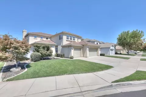 Exterior - 565 Bodeson Ct, Ripon, CA 95366 photo 4 of 14